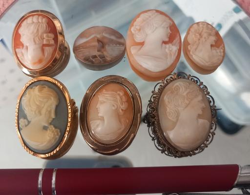 Buy & Sell Thatto Heath Saint Helens - Photos for 07 antique & vintage cameo brooches