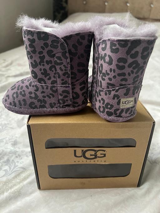 Buy & Sell Romford Barking and Dagenham - Photos for Ugg boots
