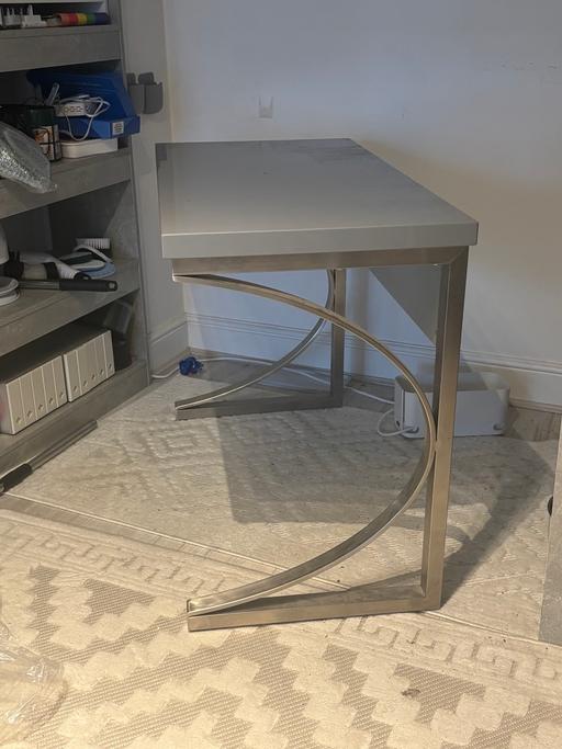Buy & Sell Edgbaston Birmingham - Photos for Modern Grey Gloss Desk