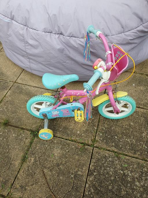 Buy & Sell Warden Swale - Photos for Pepper Pig Toddlers Bike