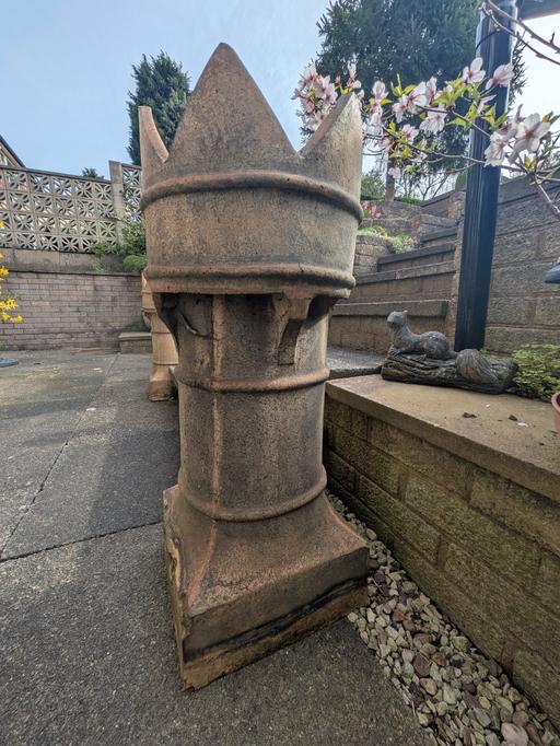 Buy & Sell Kingswinford Dudley - Photos for 2 x large chimney pot planters