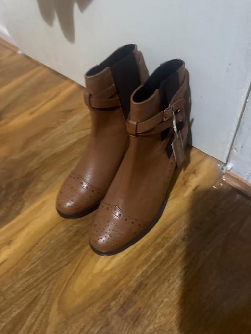 Buy & Sell New Addington Croydon - Photos for Leather Boots
