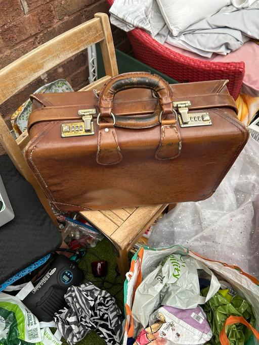 Buy & Sell Quinton Birmingham - Photos for Old vintage briefcase