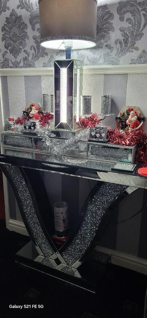 Buy & Sell Birchills Walsall - Photos for BLING CONSOLE TABLE MRIROW GLASS
