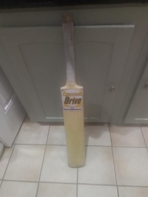 Buy & Sell Aldridge Walsall - Photos for CENTRAL DRIVE CRICKET BAT