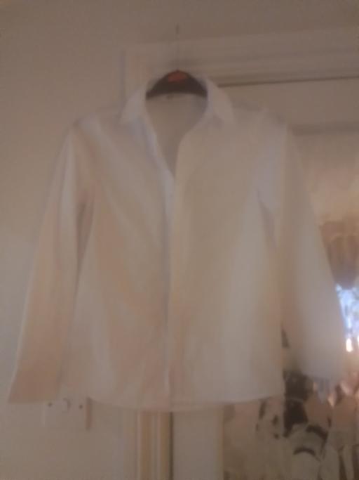 Buy & Sell Streetly Walsall - Photos for BRAND NEW NO TAG H/M WHITE SHIRT