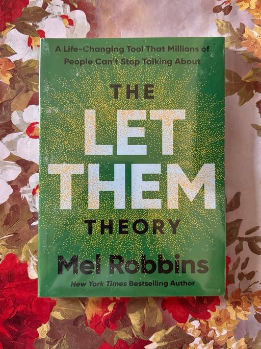 Buy & Sell Leicester City Centre Leicester - Photos for The Let Them Theory Book