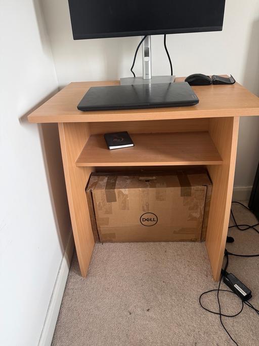 Buy & Sell Dartford Town Centre Dartford - Photos for Compact Wooden Computer Desk / Study Table