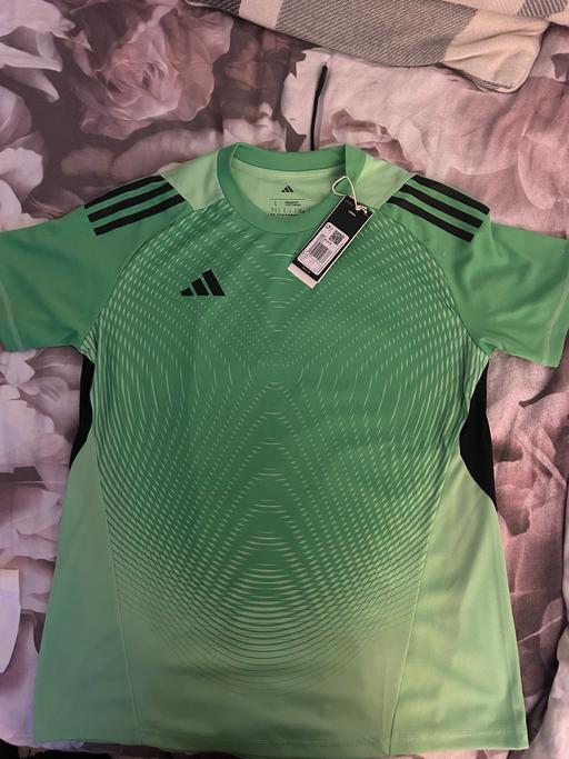 Buy & Sell Westhoughton Bolton - Photos for Adidas top size L