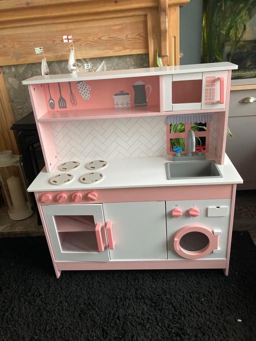 Buy & Sell Sedgley Dudley - Photos for Pink kitchen