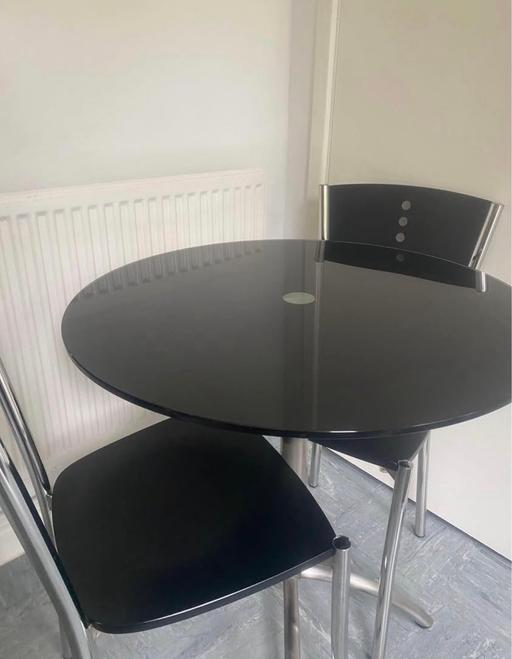 Buy & Sell Longley Sheffield - Photos for Barker & stonehouse dining table and 2 chairs