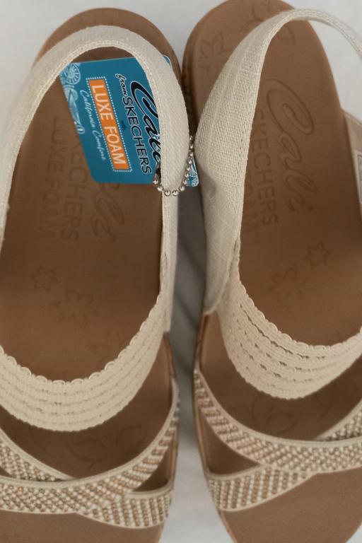 Buy & Sell Wapping East London - Photos for Skechers Women's Sandals New Size 5.5