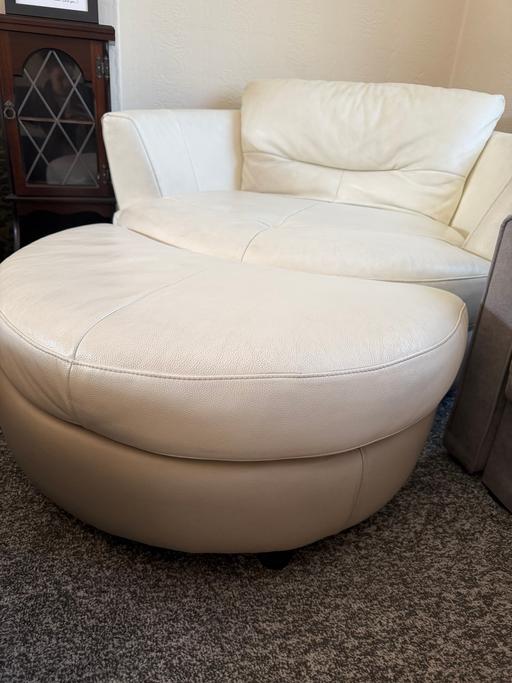 Buy & Sell Intake Doncaster - Photos for Swivel cuddle chair with footstool