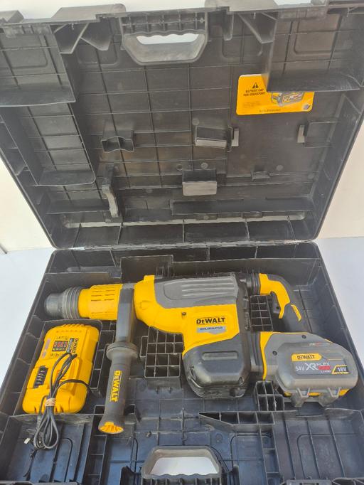 Buy & Sell Yew Tree Estate Sandwell - Photos for DeWalt DCH773 54V XR 8Kg SDS-MAX HAMMER