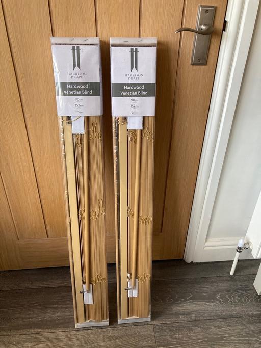 Buy & Sell Sedgley Dudley - Photos for 2 Venetian blinds