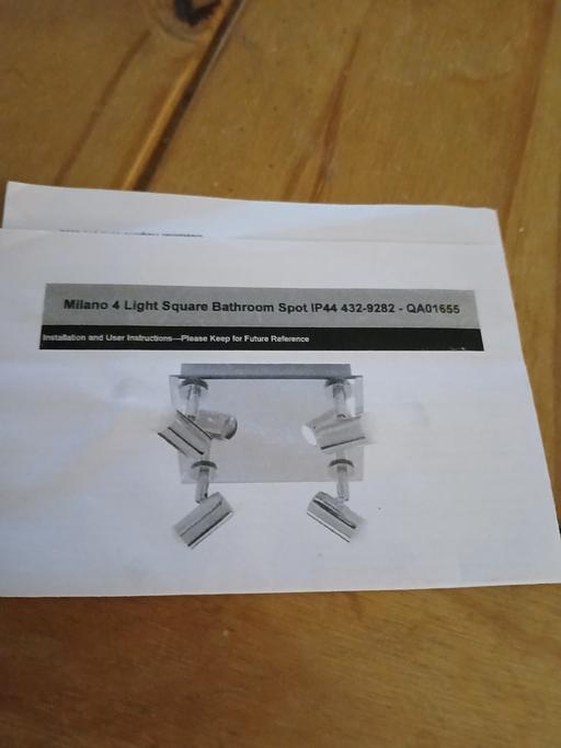 Buy & Sell Wedges Mills South Staffordshire - Photos for BATHROOM SPOTLIGHT CAN BE ANGLED