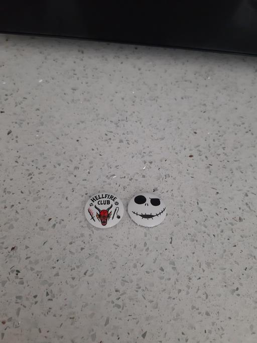 Buy & Sell South Hylton Sunderland - Photos for 2pk badges