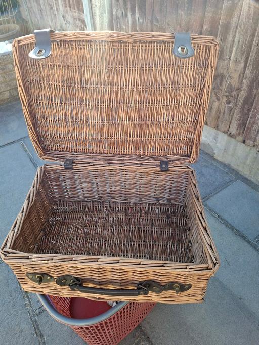 Buy & Sell Becontree Heath East London - Photos for picknic basket
