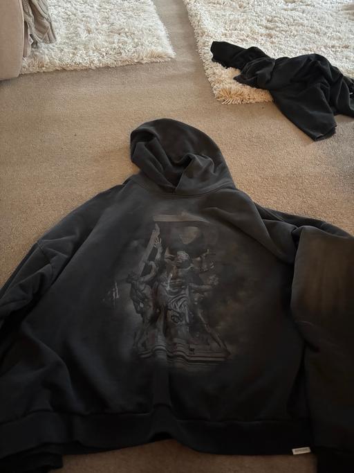 Buy & Sell Lambeth South East London - Photos for Represent hoodie