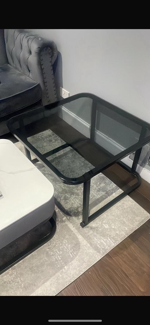 Buy & Sell Colyers South East London - Photos for Glass table