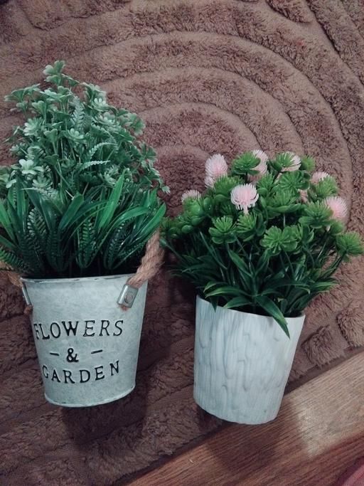 Buy & Sell Bushbury Wolverhampton - Photos for faux flowers in pot