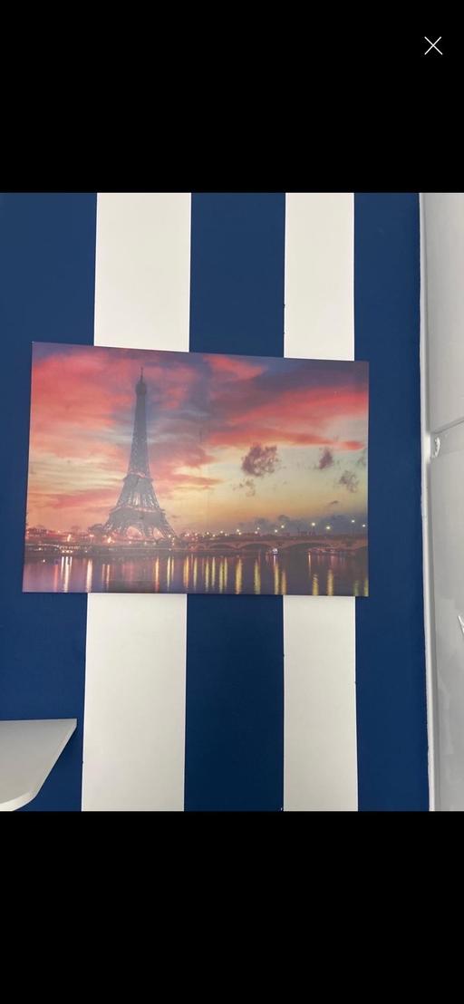 Buy & Sell Enfield Highway Enfield - Photos for Canvas