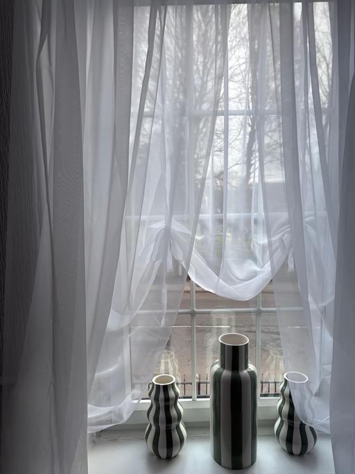 Buy & Sell Wombwell Barnsley - Photos for Voils 86ins long and 58 ins wide From Dunelm