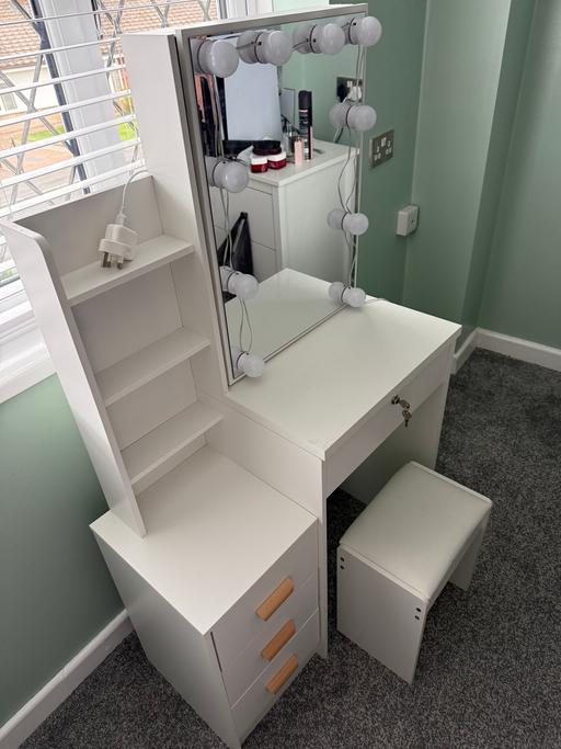 Buy & Sell Essington Wolverhampton - Photos for Dressing table