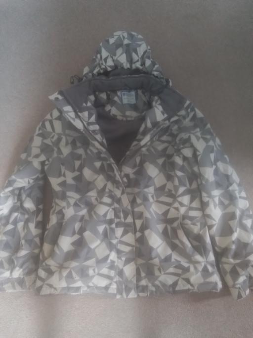 Buy & Sell Streetly Walsall - Photos for MOUNTAIN WAREHOUSE WATERPROOF COAT