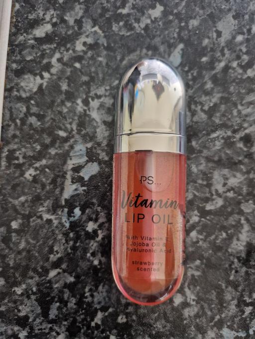 Buy & Sell Aylestone Leicester - Photos for brand new strawberry lip oil