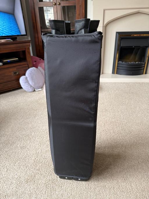 Buy & Sell Gravesend Gravesham - Photos for Kiddi Culture Black Travel Cot and Carry Case