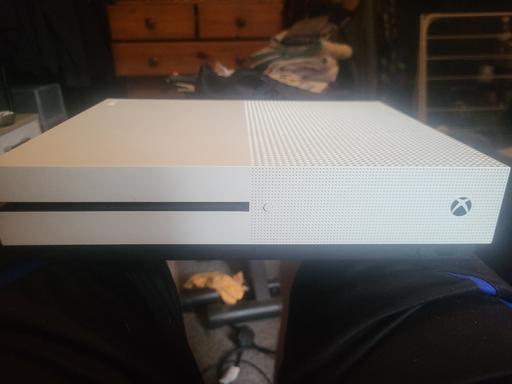 Buy & Sell Bacup Rossendale - Photos for Xbox one S 1tb with disc drive.