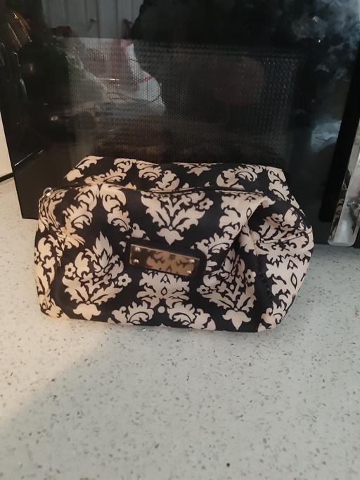 Buy & Sell South Hylton Sunderland - Photos for toiletries