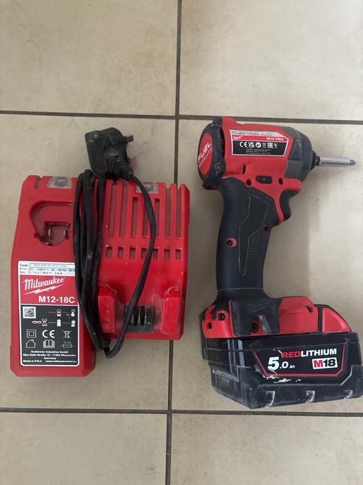 Buy & Sell Upper Edmonton North London - Photos for Milwaukee impact drill with charger