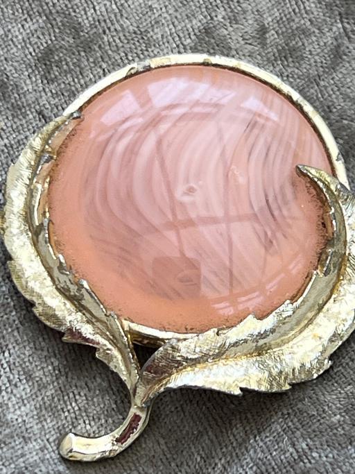 Buy & Sell Ovingdean Brighton - Photos for Beautiful vintage Hollywood brooch