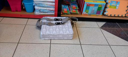 Buy & Sell Westcliff-on-Sea Southend-on-Sea - Photos for Dining room chair booster cushion