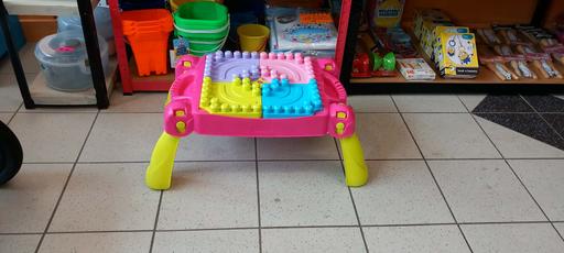Buy & Sell Westcliff-on-Sea Southend-on-Sea - Photos for Build and learn table with bloks
