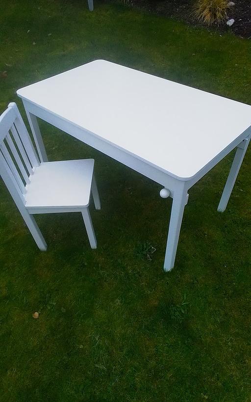 Buy & Sell Swinley Wigan - Photos for KIDDIES PLAY TABLE WITH CHAIR