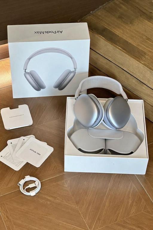 Buy & Sell Cockernhoe North Hertfordshire - Photos for Apple airpods max ( starlight usbc )