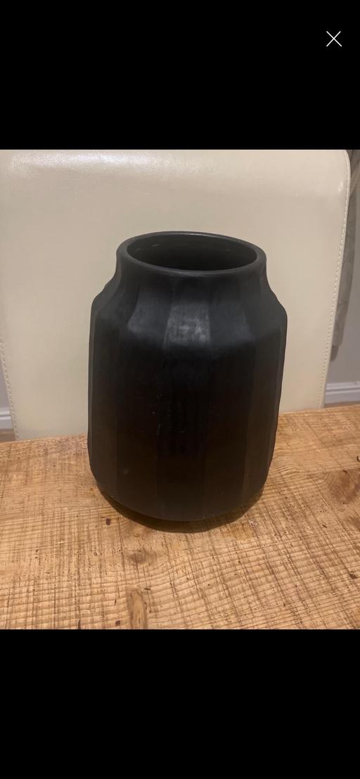 Buy & Sell Conisbrough Doncaster - Photos for Large black vase