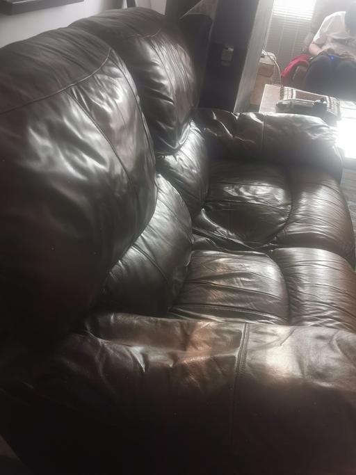 Buy & Sell Coseley Dudley - Photos for REDUCED- Electric leather recliner 3+2