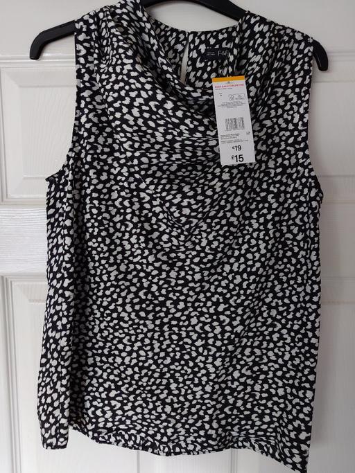 Buy & Sell Loughborough Charnwood - Photos for Women's black/white sleeveless top size 8