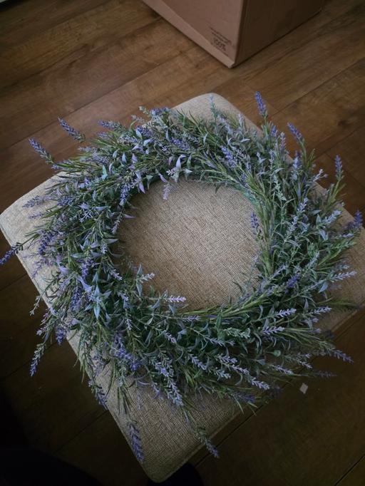 Buy & Sell Pensnett Dudley - Photos for ARTIFICIAL LAVENDER WREATH. 17