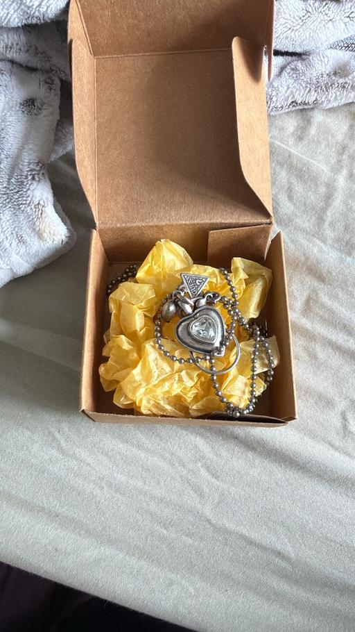 Buy & Sell Sundon Luton - Photos for Guess necklace