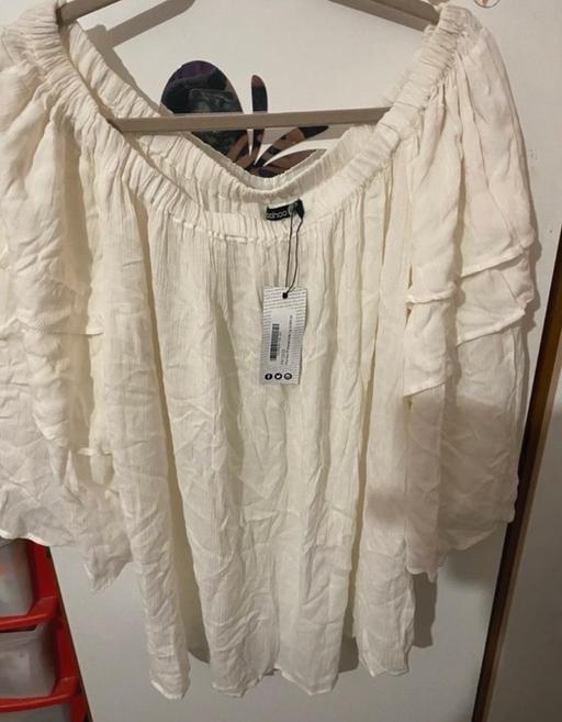 Buy & Sell Stannington Sheffield - Photos for Off shoulder top boohoo