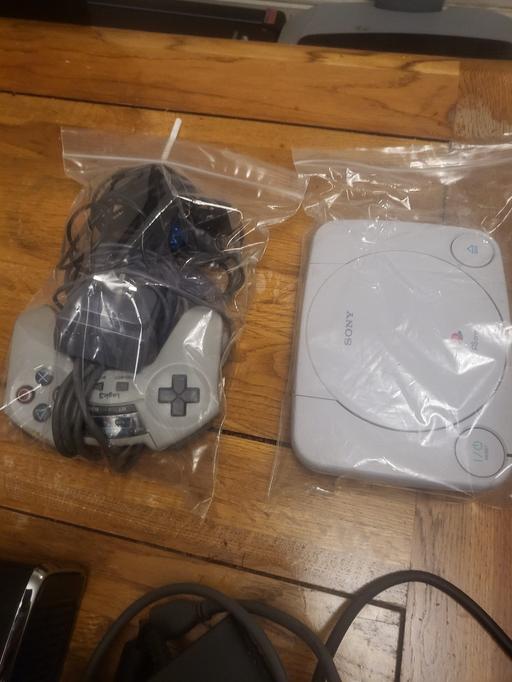 Buy & Sell Wrockwardine Wood Telford and Wrekin - Photos for white playstation 1 console with controller a
