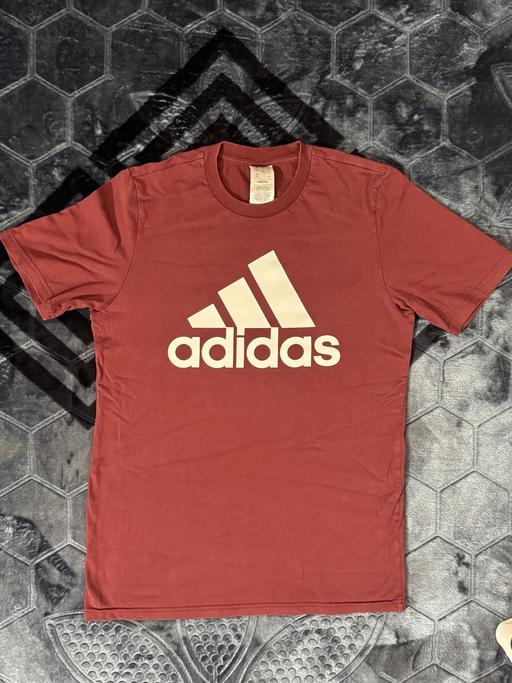 Buy & Sell Blackburn Blackburn with Darwen - Photos for Adidas T-shirt Men’s Small Size Red Logo Tee