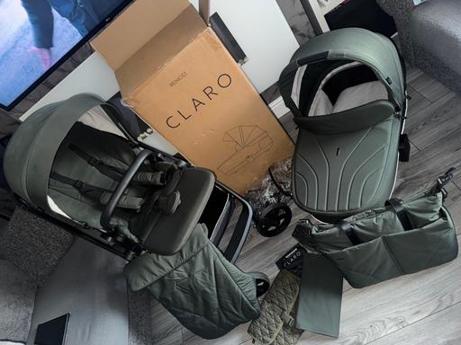 Buy & Sell Walsall West Midlands - Photos for Venicci pram forset green