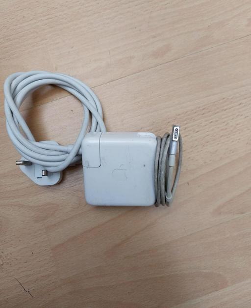 Buy & Sell Wolverhampton West Midlands - Photos for 60W Magsafe 1 genuine power adapter A1344