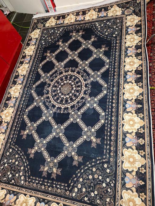 Buy & Sell - Photos for brand new rug